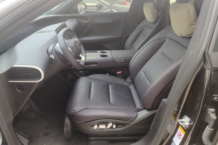 Used Avatr 07 2024 Ultra Range-Extended Four-Wheel Drive Left Front Seat