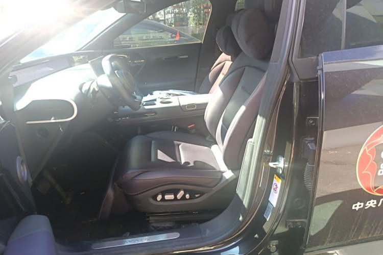 Used Avatr 07 2024 Ultra Range-Extended Four-Wheel Drive Left Front Seat