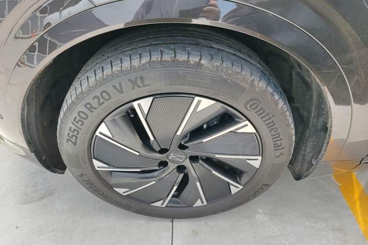 Used Avatr 07 2024 Pro+ All-Electric Version Left Front Wheel Hub