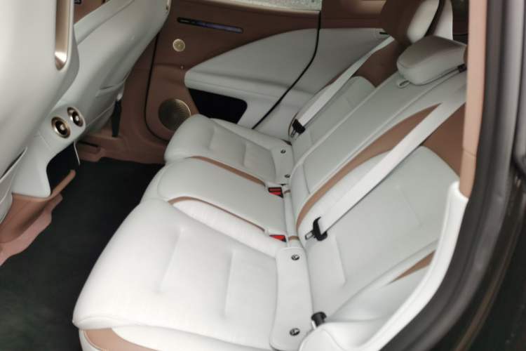 Used Avatr 07 2024 Pro+ All-Electric Version Left Rear Seat
