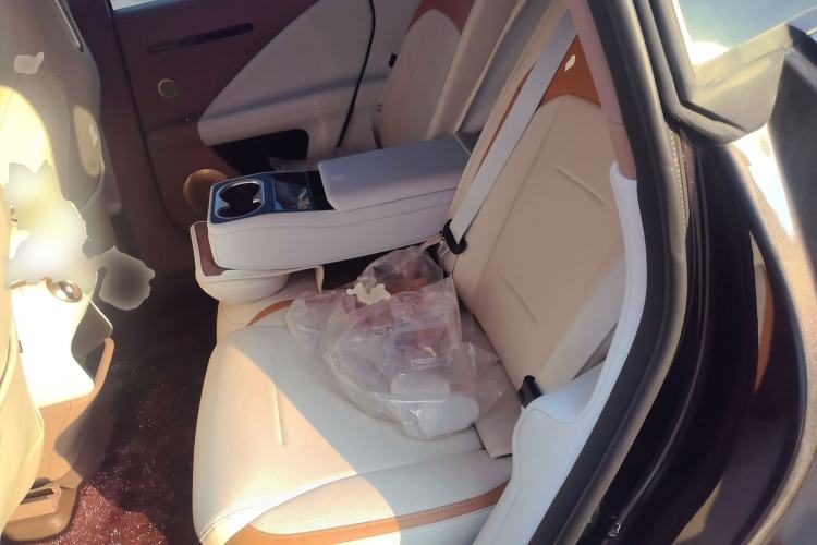 Used Avatr 07 2024 Pro Extended-Range Edition Left Rear Seat