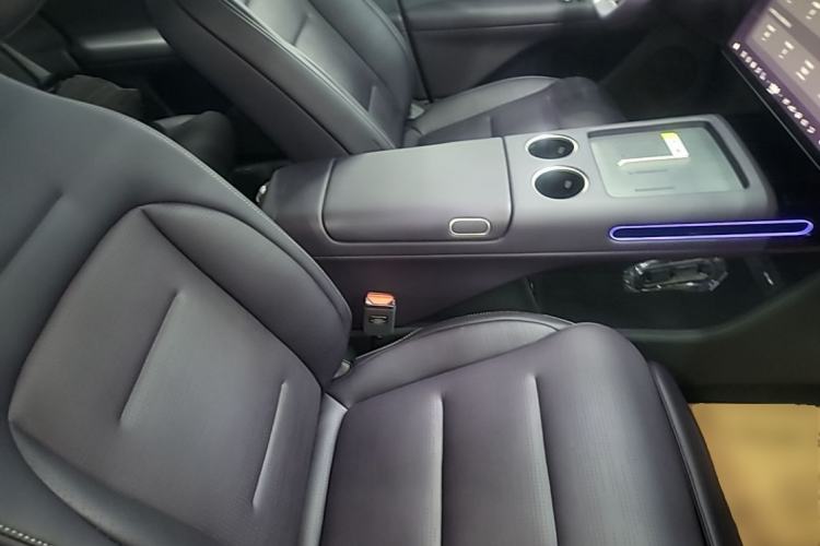 Used Avatr 07 2024 Max Extended-Range Edition Right Front Seat