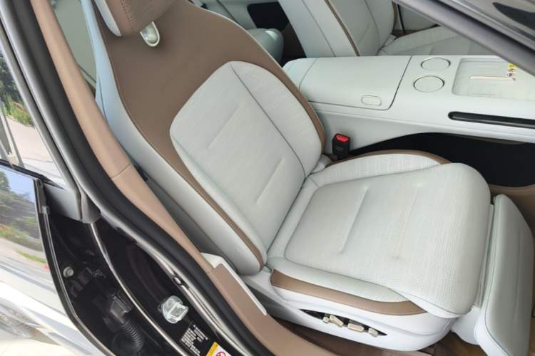 Used Avatr 07 2024 Pro+ All-Electric Version Right Front Seat
