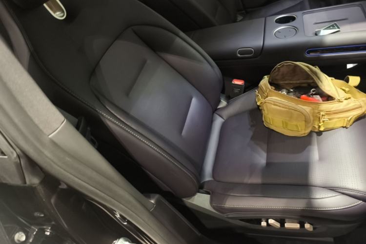 Used Avatr 07 2024 Pro+ All-Electric Version Right Front Seat