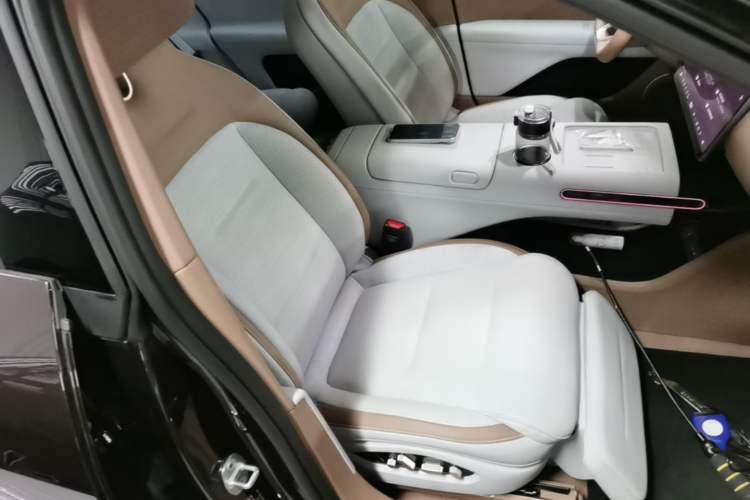 Used Avatr 07 2024 Pro Pure Electric Version Right Front Seat