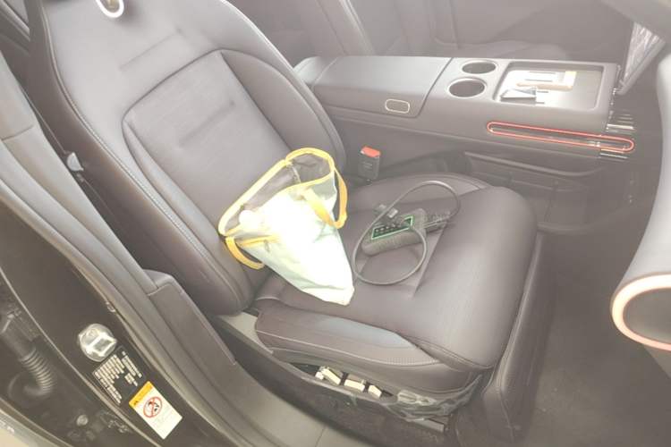Used Avatr 07 2024 Pro+ Range-Extended Edition Right Front Seat