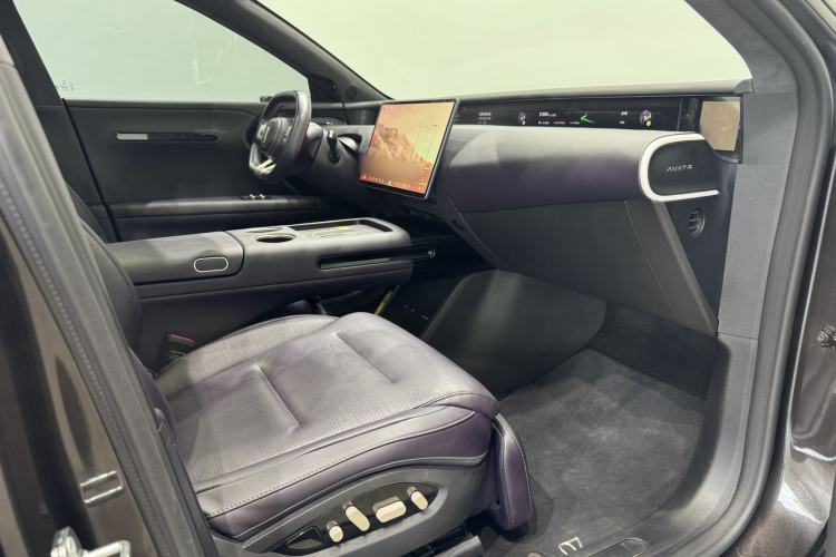 Used Avatr 07 2024 Ultra Range-Extended Four-Wheel Drive Right Front Seat