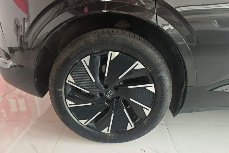 Used Avatr 07 2024 Pro+ All-Electric Version Right Rear Wheel Hub