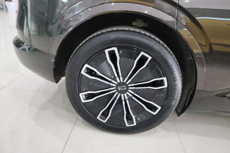 Used Avatr 07 2024 Pro+ All-Electric Version Right Rear Wheel Hub