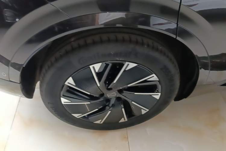 Used Avatr 07 2024 Pro+ All-Electric Version Right Rear Wheel Hub