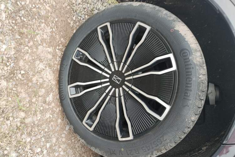Used Avatr 07 2024 Pro+ All-Electric Version Right Rear Wheel Hub