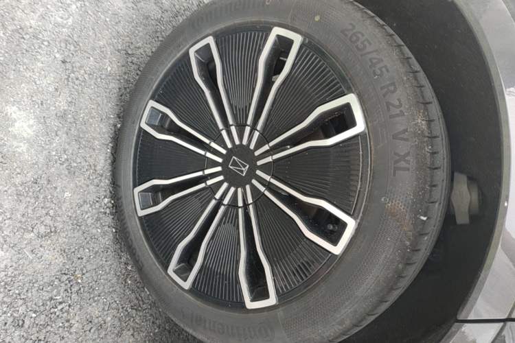Used Avatr 07 2024 Pro+ All-Electric Version Right Rear Wheel Hub