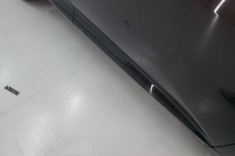 Used Avatr 07 2024 Max Extended-Range Edition Right Side Sill