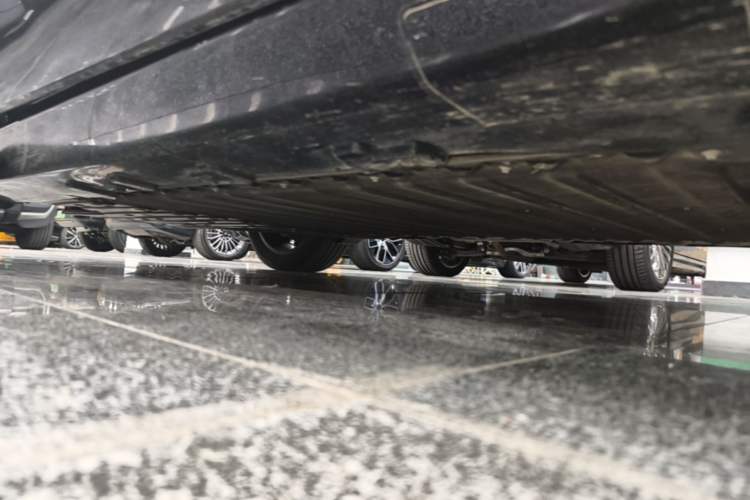 Used Avatr 07 2024 Max Extended-Range Edition Right Side Sill