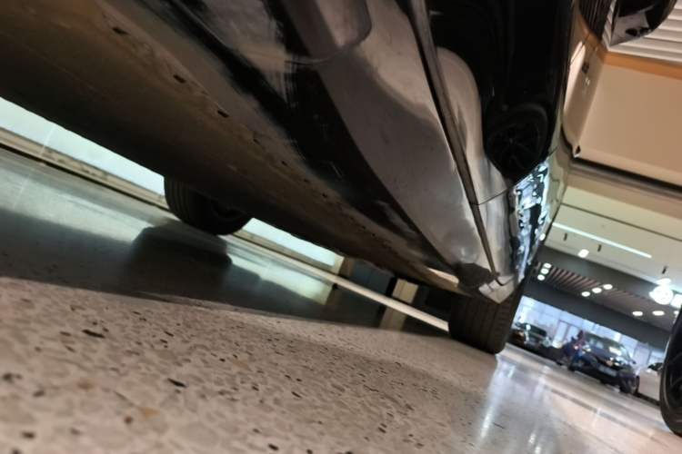 Used Avatr 07 2024 Pro+ All-Electric Version Right Side Sill