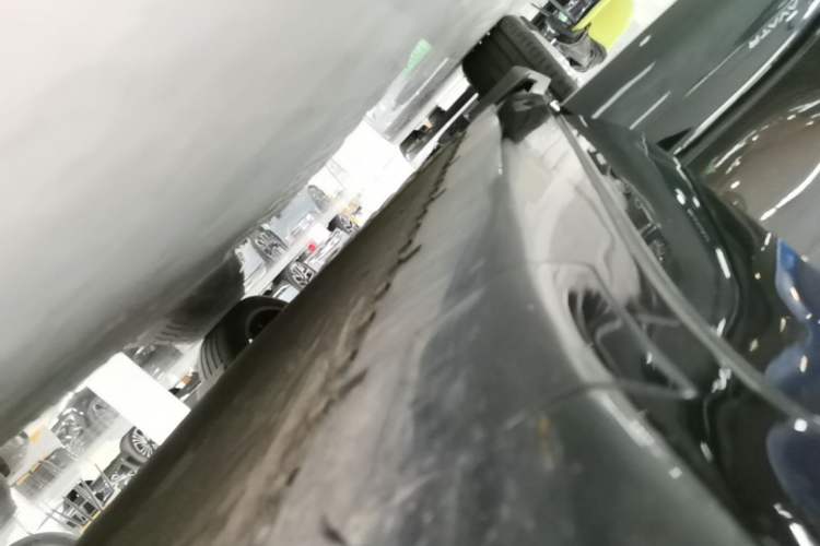 Used Avatr 07 2024 Ultra All-Electric Four-Wheel Drive Right Side Sill