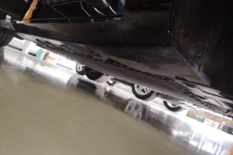 Used Avatr 07 2024 Pro+ Range-Extended Edition Right Side Sill