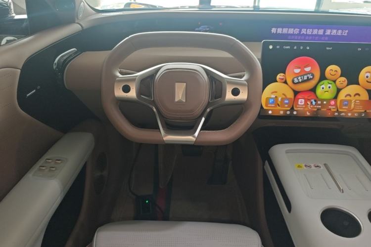 Used Avatr 07 2024 Pro+ All-Electric Version Steering Wheel