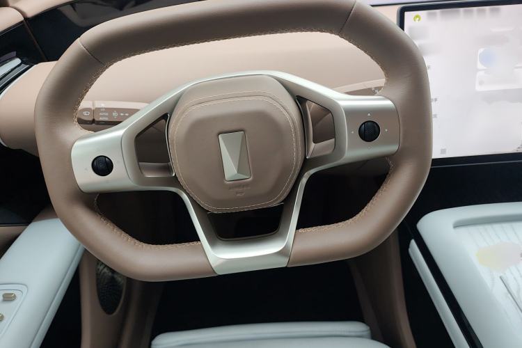Used Avatr 07 2024 Pro+ All-Electric Version Steering Wheel