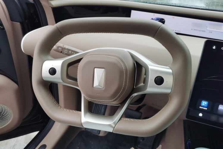 Used Avatr 07 2024 Pro+ All-Electric Version Steering Wheel