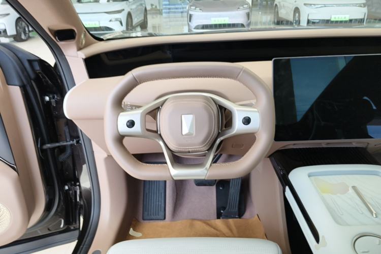 Used Avatr 07 2024 Pro+ All-Electric Version Steering Wheel
