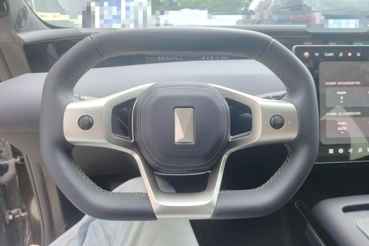 Used Avatr 07 2024 Ultra Range-Extended Four-Wheel Drive Steering Wheel