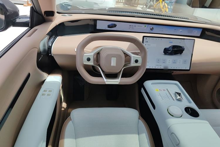 Used Avatr 07 2024 Pro+ All-Electric Version Steering Wheel