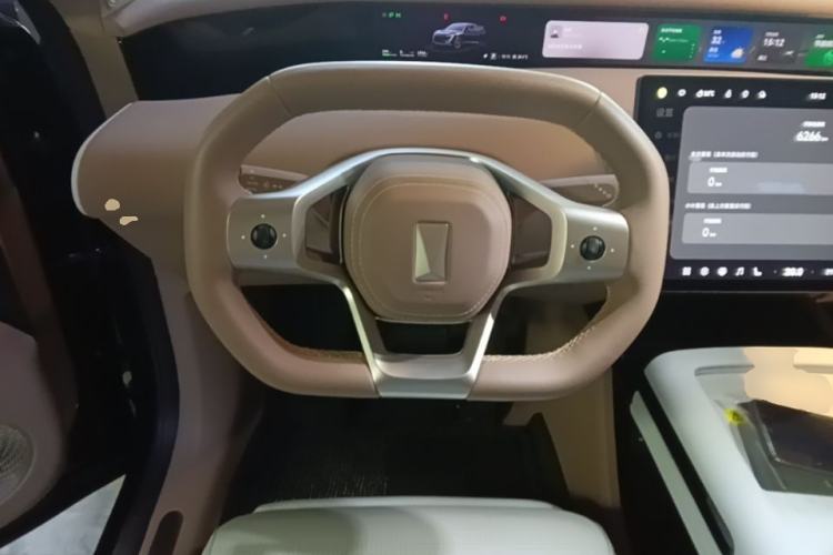 Used Avatr 07 2024 Pro+ All-Electric Version Steering Wheel