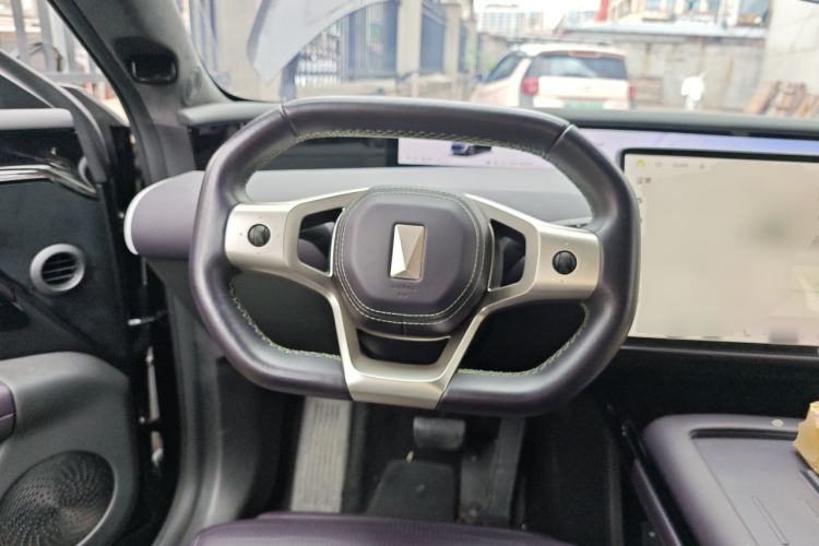 Used Avatr 07 2024 Max Extended-Range Edition Steering Wheel