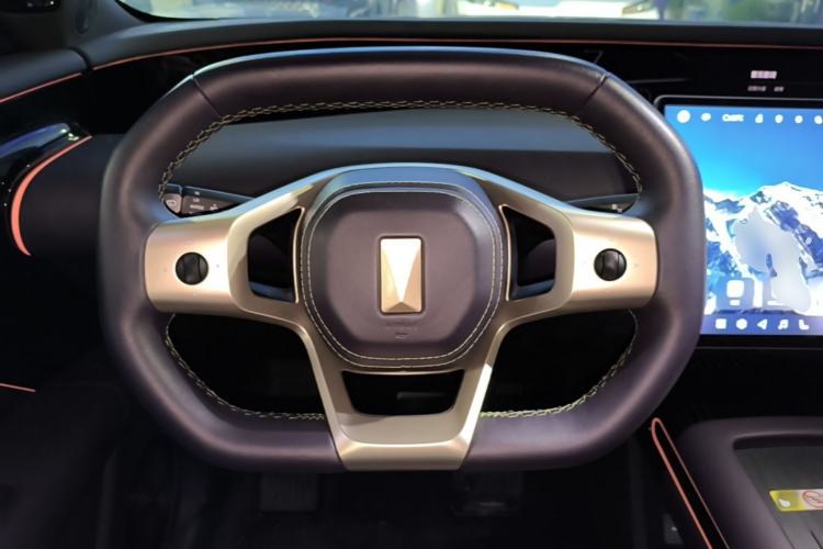 Used Avatr 07 2024 Pro+ All-Electric Version Steering Wheel