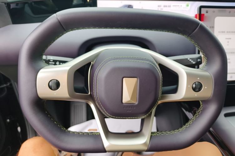 Used Avatr 07 2024 Pro+ Range-Extended Edition Steering Wheel