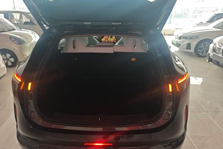 Used Avatr 07 2024 Pro+ All-Electric Version Trunk