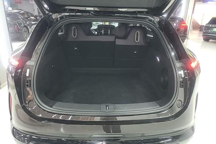 Used Avatr 07 2024 Max Extended-Range Edition Trunk