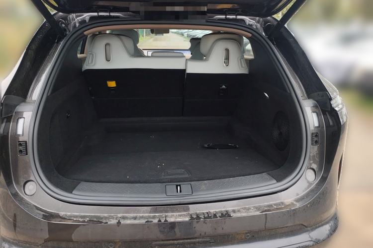 Used Avatr 07 2024 Pro+ All-Electric Version Trunk