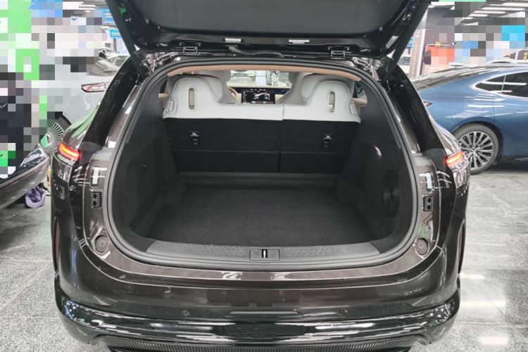 Used Avatr 07 2024 Max Extended-Range Edition Trunk