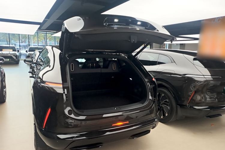 Used Avatr 07 2024 Max Pure Electric Edition Trunk