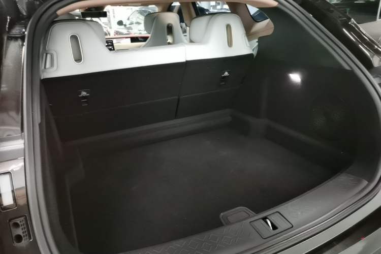 Used Avatr 07 2024 Pro Pure Electric Version Trunk