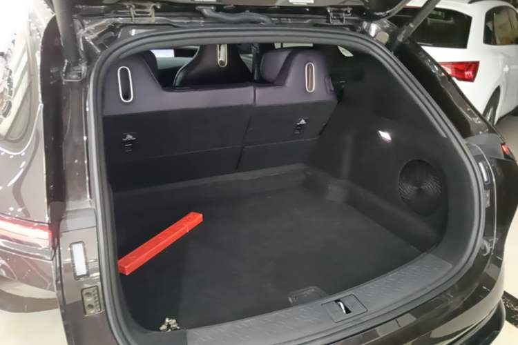 Used Avatr 07 2024 Pro+ All-Electric Version Trunk