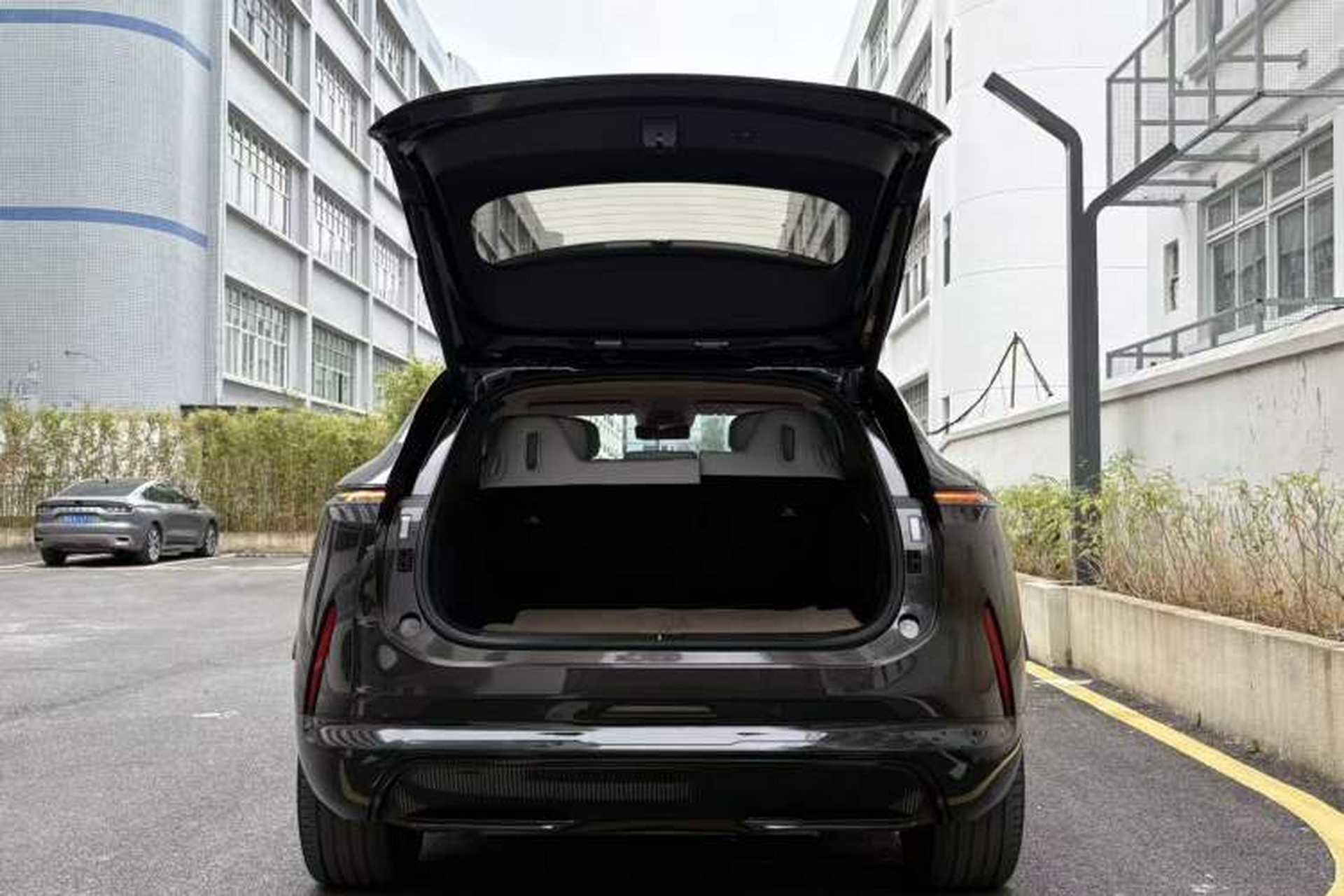 Used Avatr 07 2024 Max Extended-Range Edition Trunk