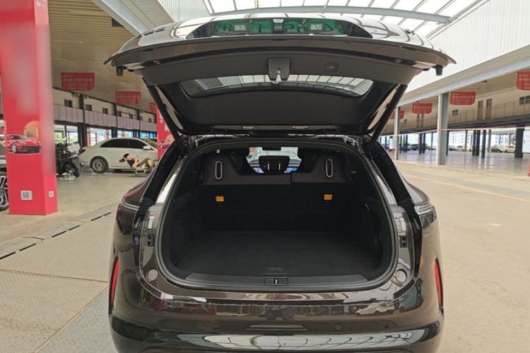Used Avatr 07 2024 Pro+ Range-Extended Edition Trunk
