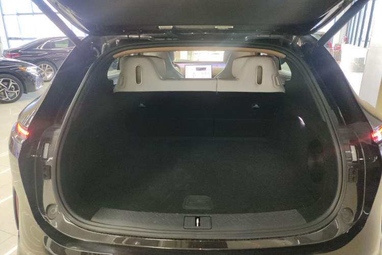 Used Avatr 07 2024 Pro+ All-Electric Version Trunk