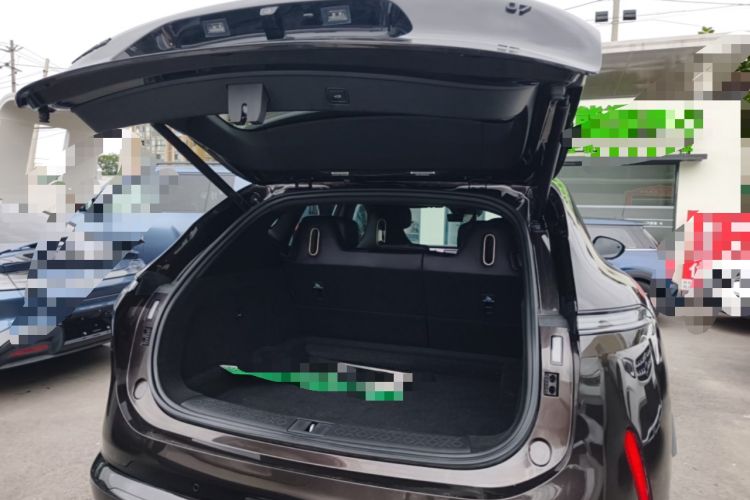 Used Avatr 07 2024 Pro+ Range-Extended Edition Trunk