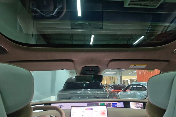 Used Avatr 07 2024 Ultra Range-Extended Four-Wheel Drive Headliner