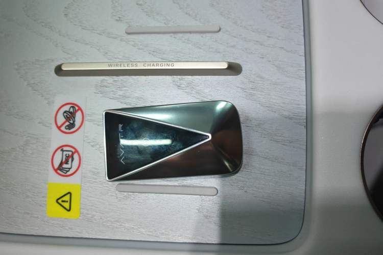 Used Avatr 07 2024 Ultra Range-Extended Four-Wheel Drive Interior 1
