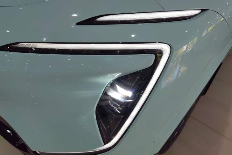 Used Avatr 07 2024 Pro+ All-Electric Version Left Front Headlight