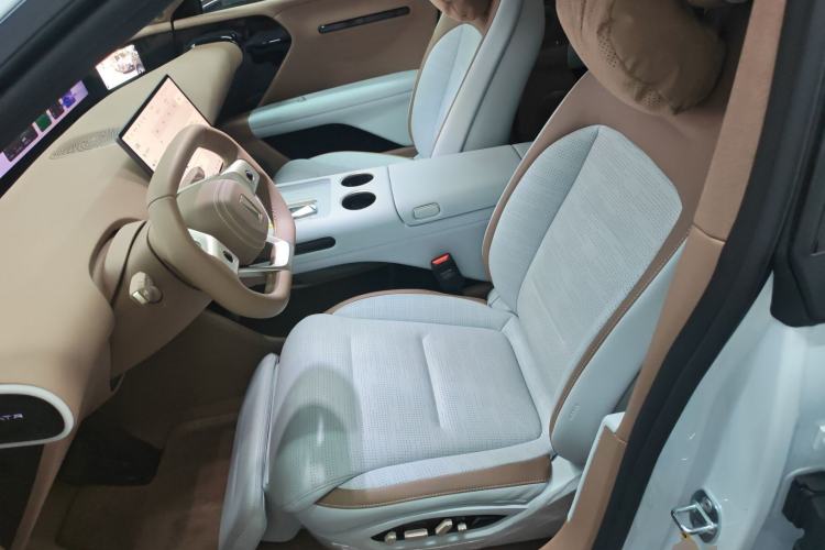 Used Avatr 07 2024 Ultra Range-Extended Four-Wheel Drive Left Front Seat