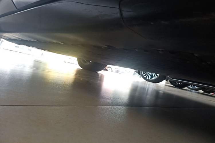 Used Avatr 07 2024 Ultra All-Electric Four-Wheel Drive Left Side Sill