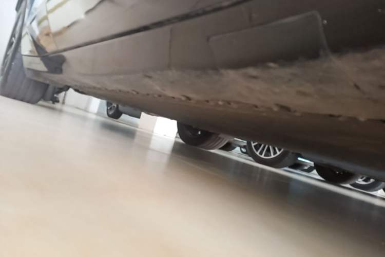 Used Avatr 07 2024 Ultra All-Electric Four-Wheel Drive Right Side Sill