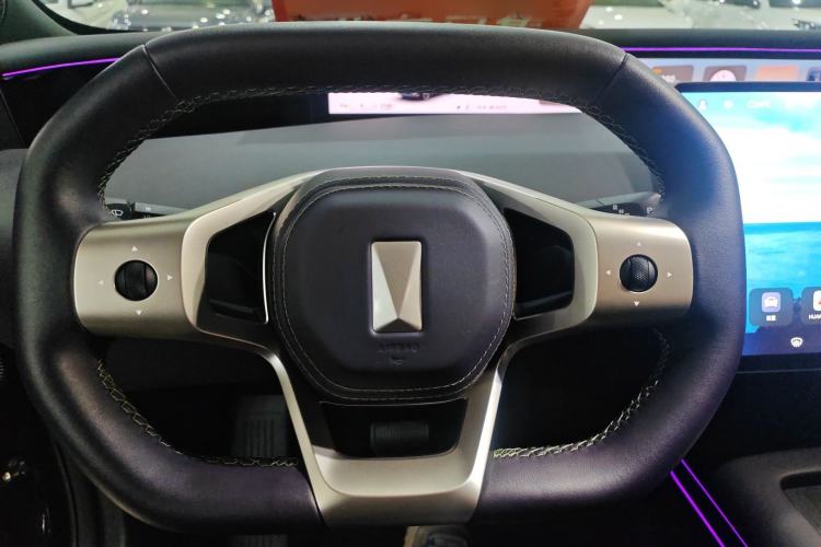 Used Avatr 07 2024 Pro+ All-Electric Version Steering Wheel