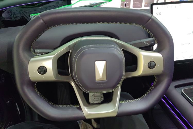 Used Avatr 07 2024 Pro+ All-Electric Version Steering Wheel